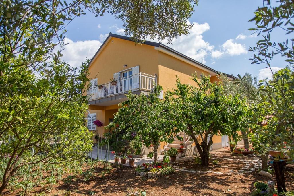 Apartment Varezic Стон Экстерьер фото