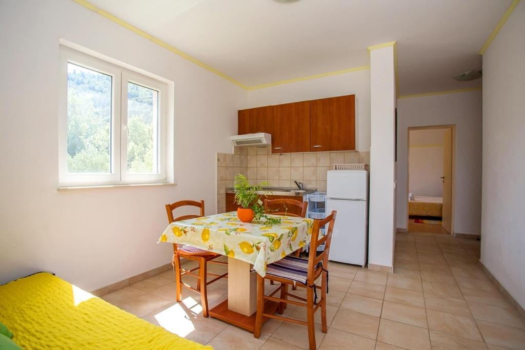 Apartment Varezic Стон Экстерьер фото
